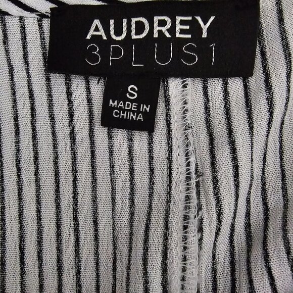 Audrey 3 Plus 1 Deep V Neck Tie Front Cut out Flutter Sleeve Wide Leg Jumpsuit - Picture 2 of 9